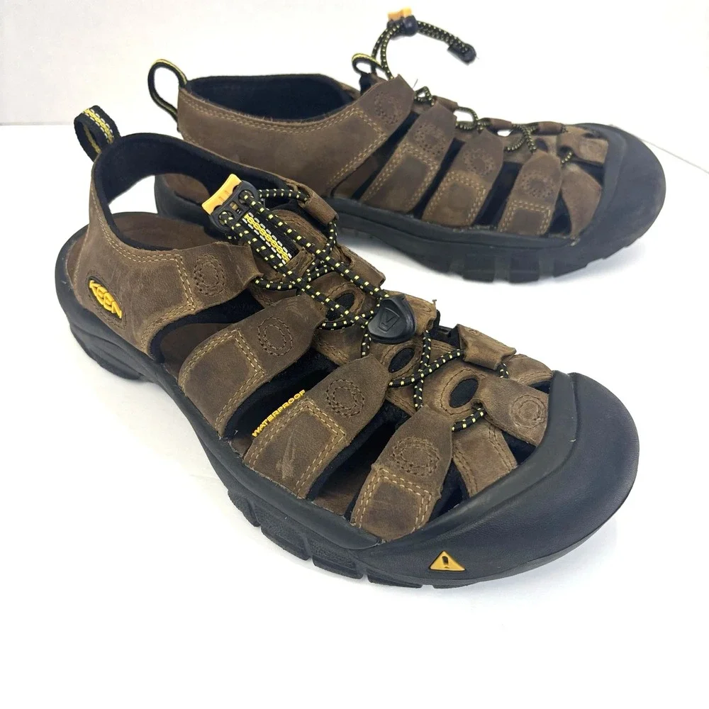 KEEN Newport Waterproof Leather Hiking Sandals Mens 9 Brown Closed Trail Shoes